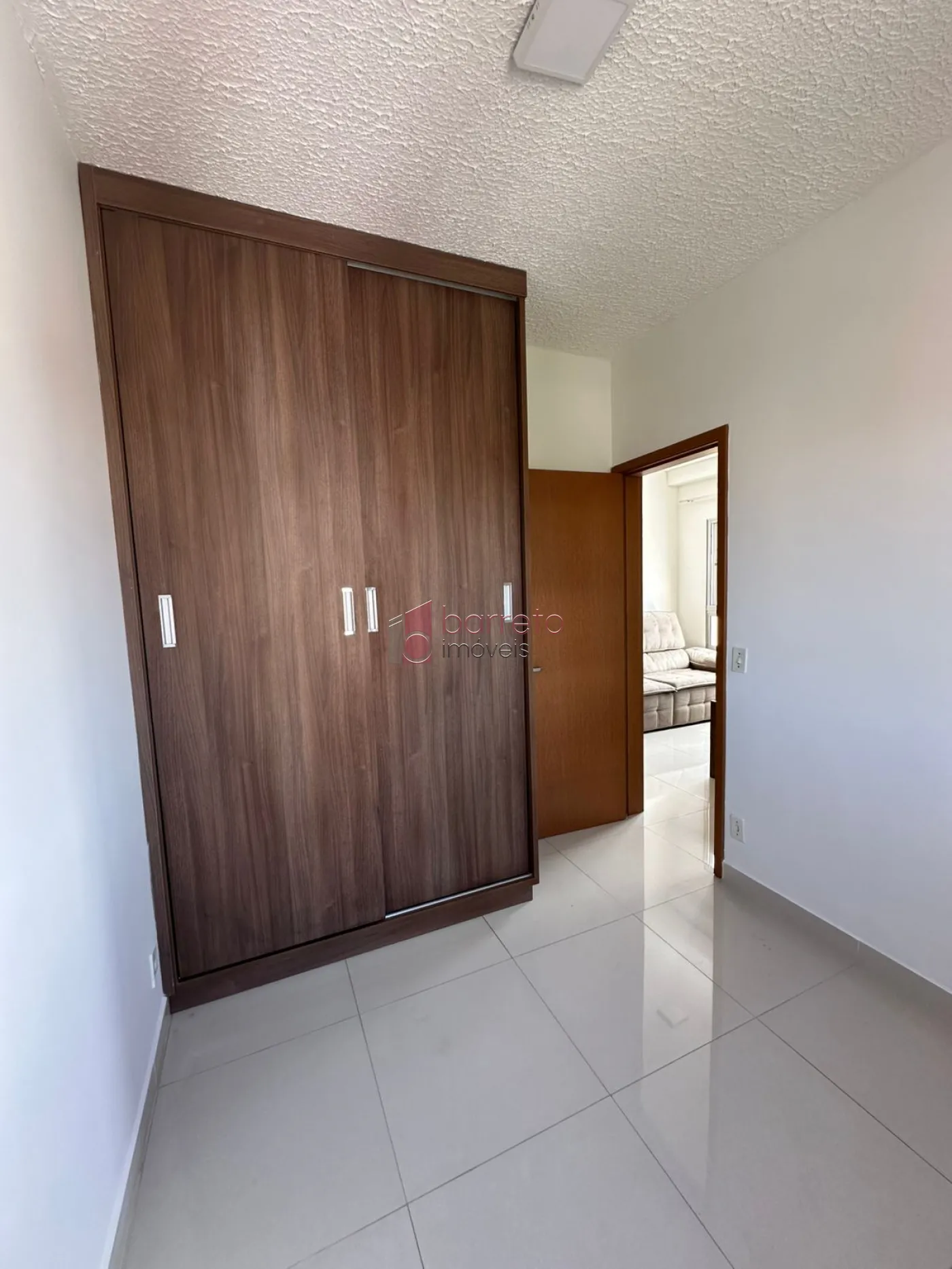 APARTAMENTO MOBILIADO PARA LOCAÇÃO NO CONDOMÍNIO DOCE LAR BELLA COLÔNIA – JUNDIAÍ/SP