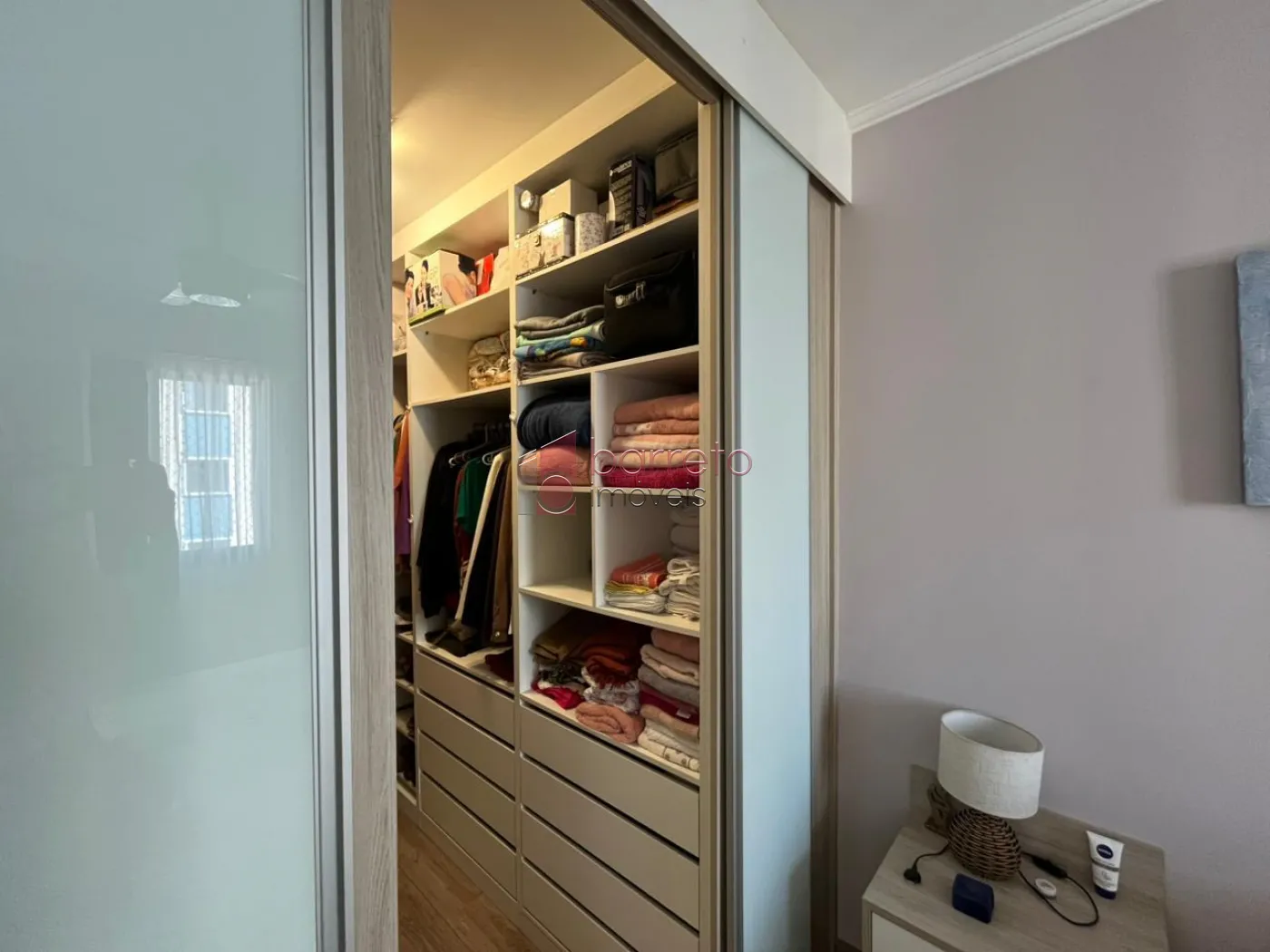 APARTAMENTO MOBILIADO PARA LOCAÇÃO NO CONDOMÍNIO MORADA DOS DEUSES – JUNDIAÍ/SP