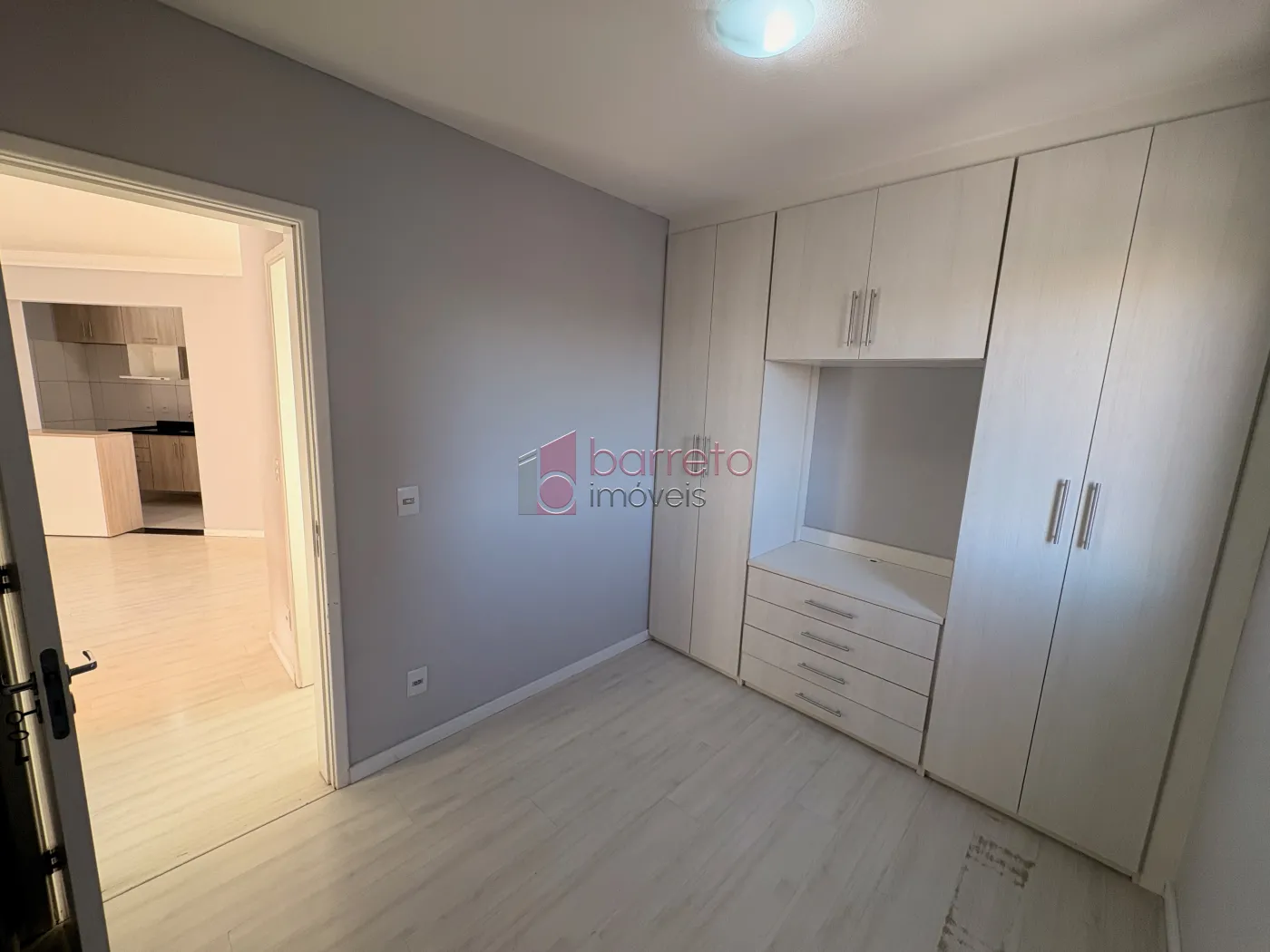 APARTAMENTO PARA LOCAÇÃO NO CONDOMÍNIO VIOLETA NA NOVA CIDADE JARDIM – JUNDIAÍ/SP