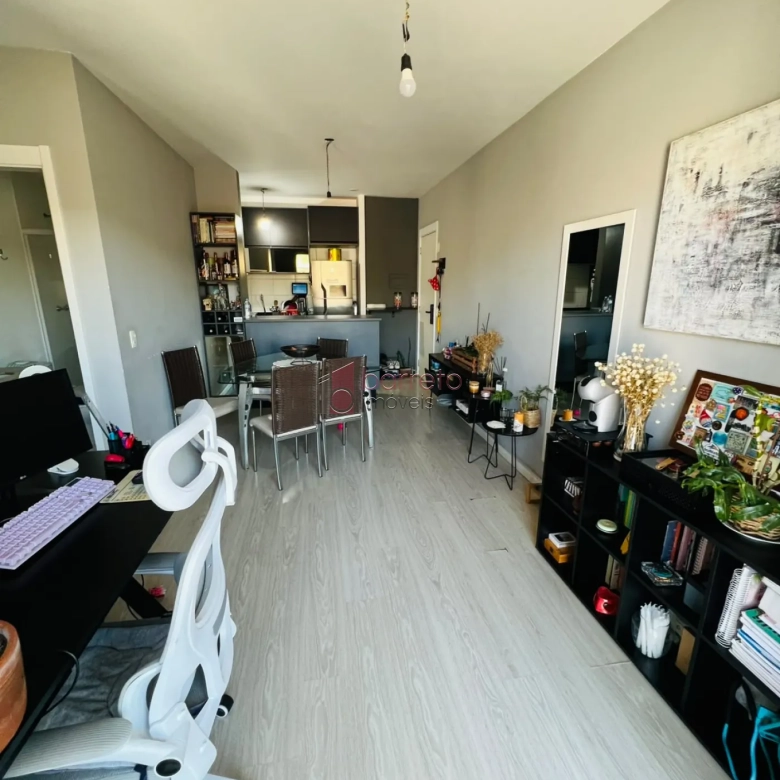 APARTAMENTO SEMI MOBILIADO PARA LOCAÇÃO NO CONDOMÍNIO BRISAS BOSQUES ITIRAPINA – JUNDIAÍ/SP