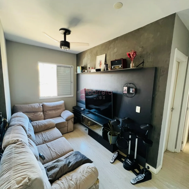 APARTAMENTO SEMI MOBILIADO PARA LOCAÇÃO NO CONDOMÍNIO BRISAS BOSQUES ITIRAPINA – JUNDIAÍ/SP