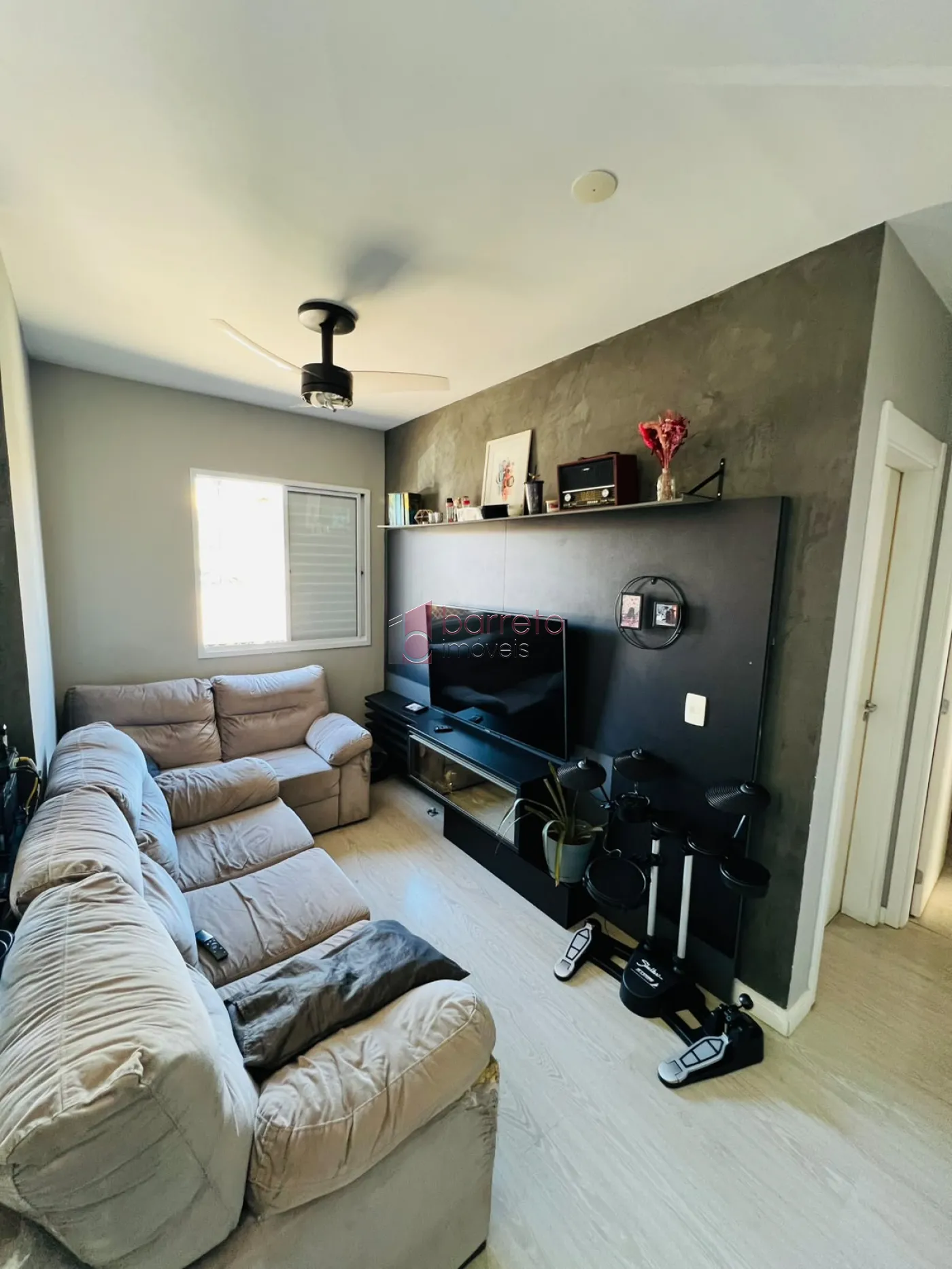 APARTAMENTO SEMI MOBILIADO PARA LOCAÇÃO NO CONDOMÍNIO BRISAS BOSQUES ITIRAPINA – JUNDIAÍ/SP