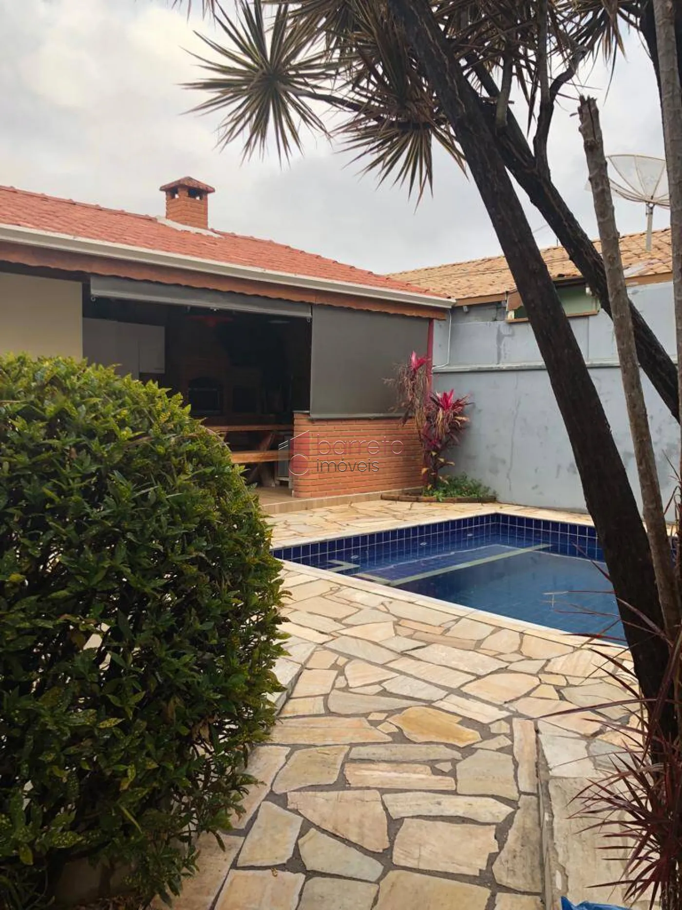 CASA À VENDA NO JARDIM TANNUS EM JUNDIAÍ/SP