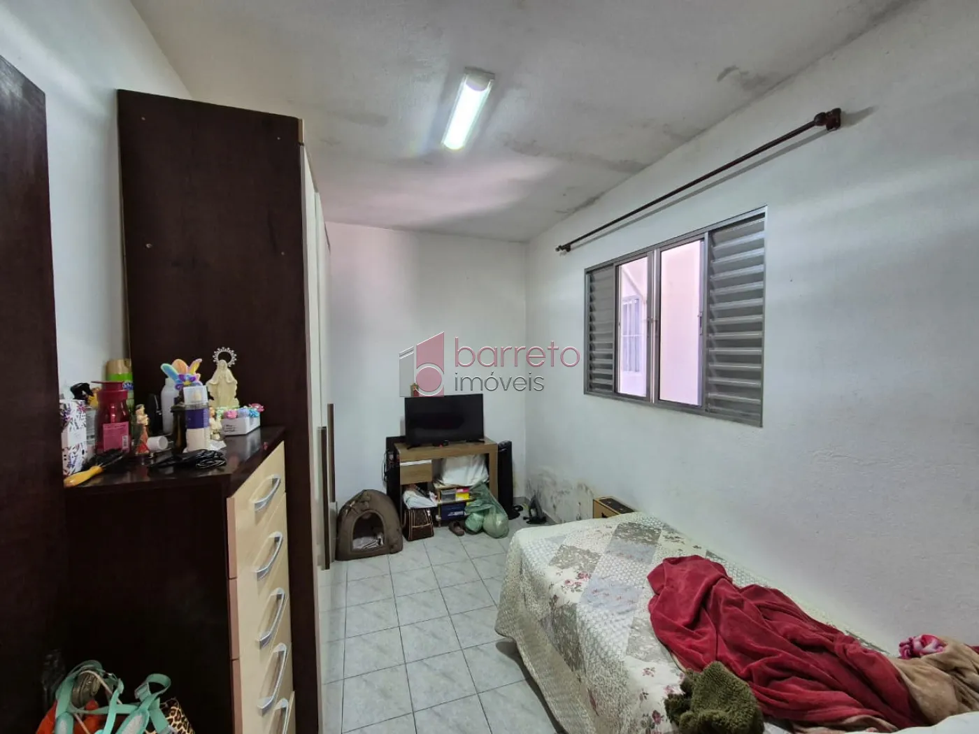 CASA COM EDÍCULA Á VENDA NA VILLA PROGRESSO EM JUNDIAÍ/SP