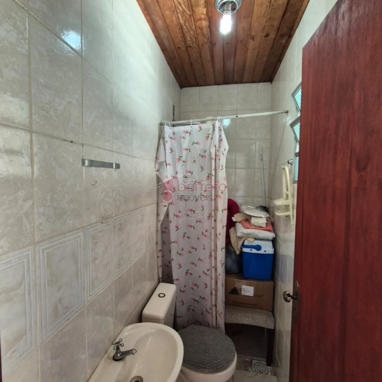 CASA COM EDÍCULA Á VENDA NA VILLA PROGRESSO EM JUNDIAÍ/SP