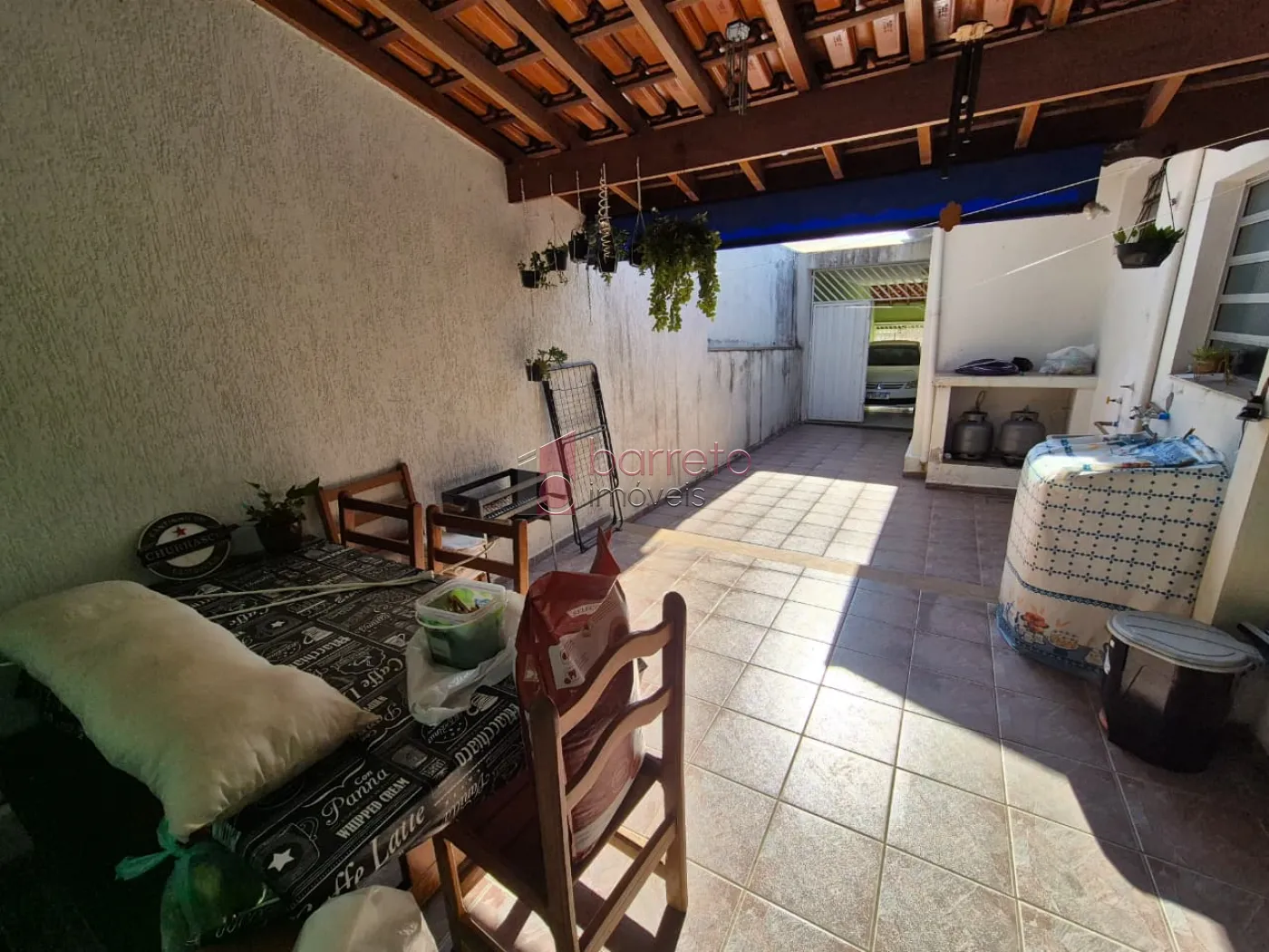 CASA COM EDÍCULA Á VENDA NA VILLA PROGRESSO EM JUNDIAÍ/SP