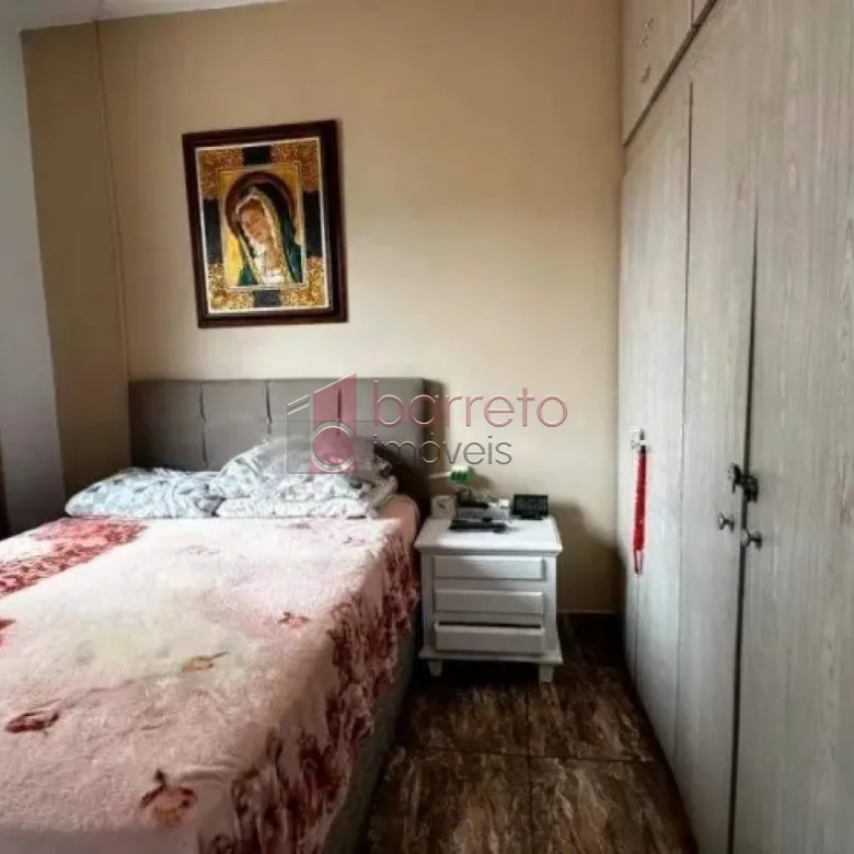 CASA COM EDÍCULA PARA VENDA E LOCAÇÃO NO JARDIM MESSINA – JUNDIAÍ/SP