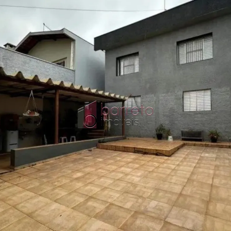 CASA COM EDÍCULA PARA VENDA E LOCAÇÃO NO JARDIM MESSINA – JUNDIAÍ/SP