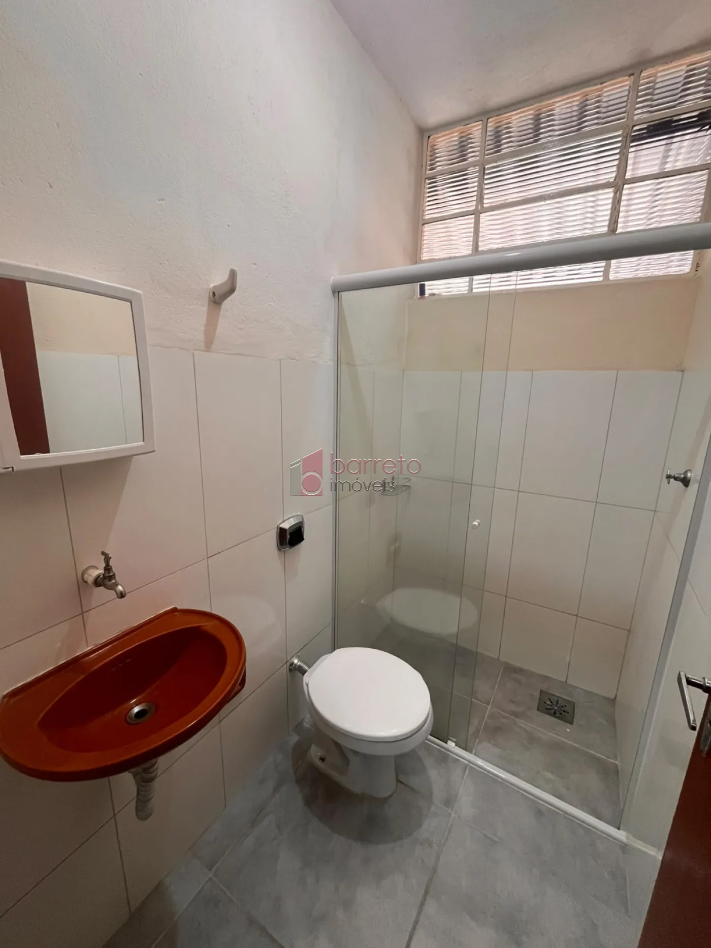 CASA COMPARTILHADA COM ENTRADA INDEPENDENTE PARA LOCAÇÃO NO CAXAMBÚ – JUNDIAÍ/SP