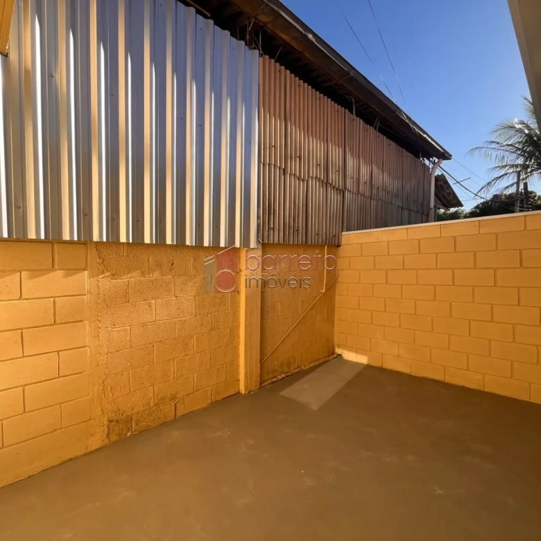 CASA COMPARTILHADA COM ENTRADA INDEPENDENTE PARA LOCAÇÃO NO CAXAMBÚ – JUNDIAÍ/SP