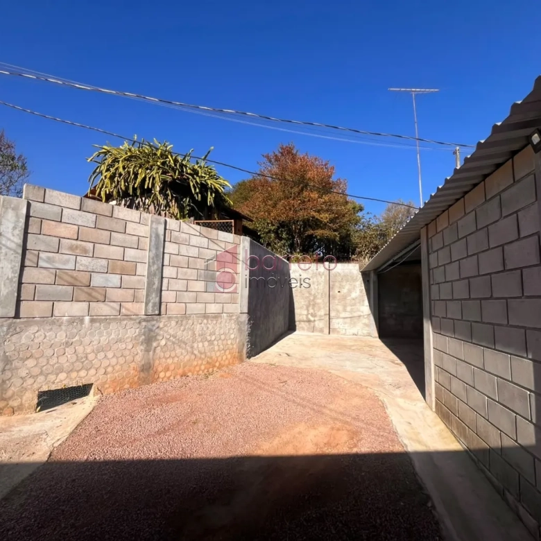 CASA COMPARTILHADA COM ENTRADA INDEPENDENTE PARA LOCAÇÃO NO CAXAMBÚ – JUNDIAÍ/SP