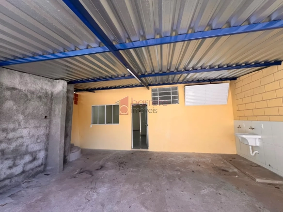 CASA COMPARTILHADA COM ENTRADA INDEPENDENTE PARA LOCAÇÃO NO CAXAMBÚ – JUNDIAÍ/SP