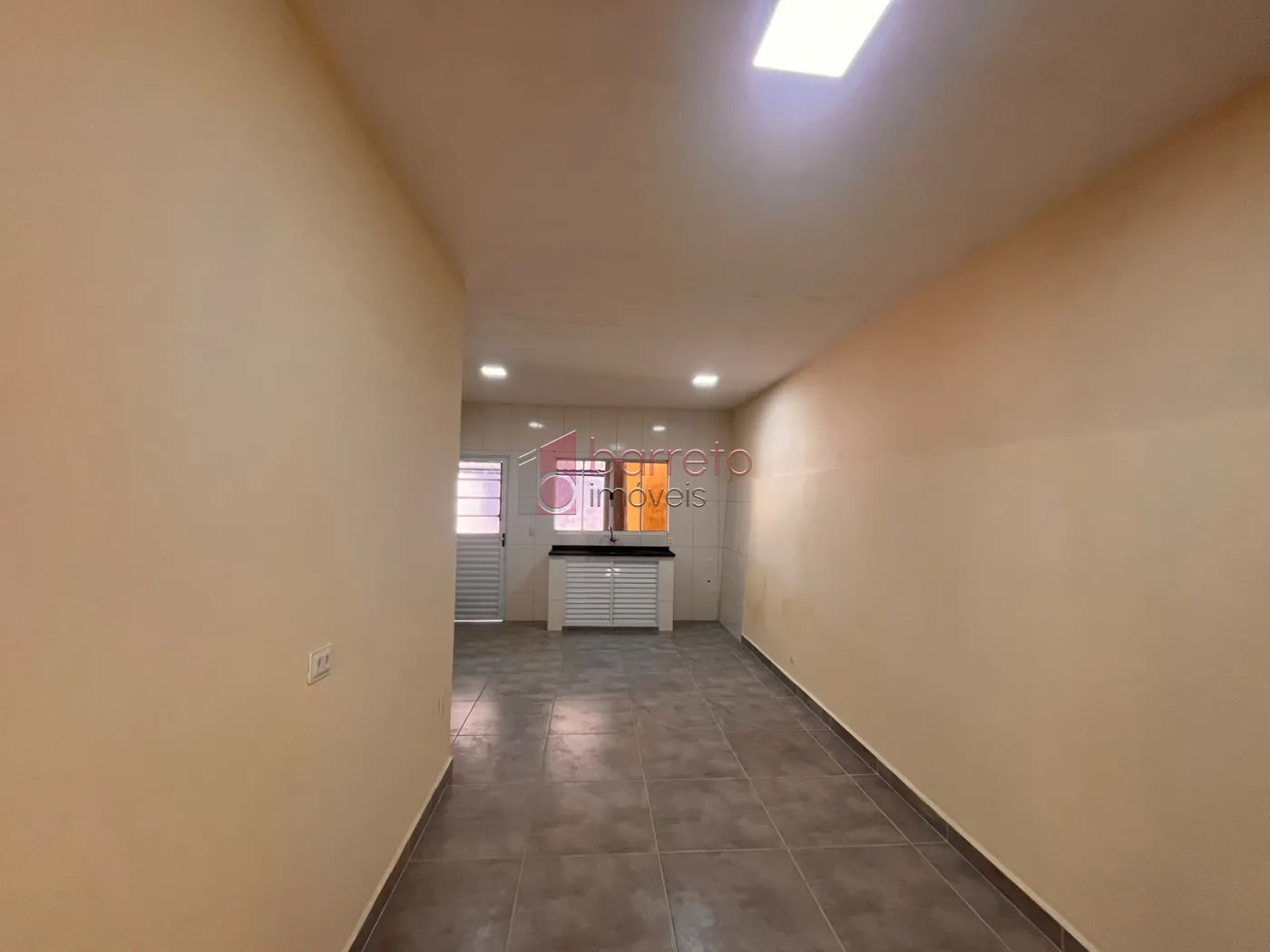 CASA COMPARTILHADA COM ENTRADA INDEPENDENTE PARA LOCAÇÃO NO CAXAMBÚ – JUNDIAÍ/SP