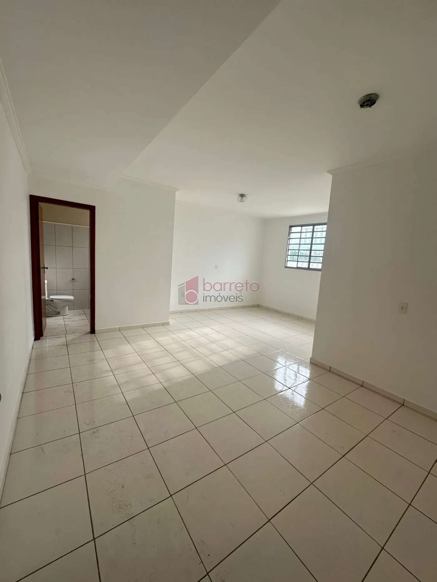 CASA NO PISO SUPERIOR PARA LOCAÇÃO NA VILA JOANA – JUNDIAÍ/SP