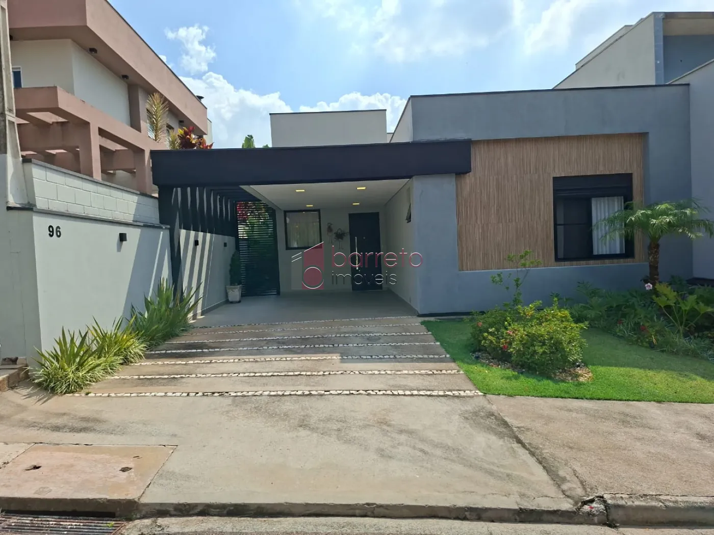 CASA SEMI MOBILIADA À VENDA NO CONDOMÍNIO RESIDENCIAL DOS IPÊS – ENGORDADOURO – JUNDIAÍ/SP