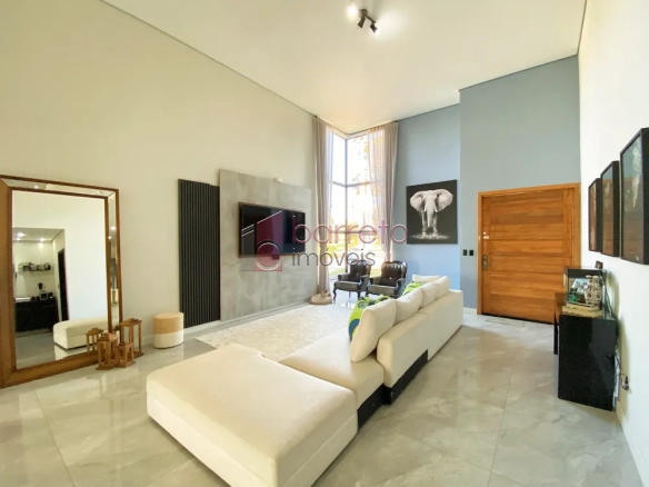 CASA TÉRREA À VENDA – 03 QUARTOS – CONDOMÍNIO RESERVA DA SERRA – JUNDIAÍ/SP