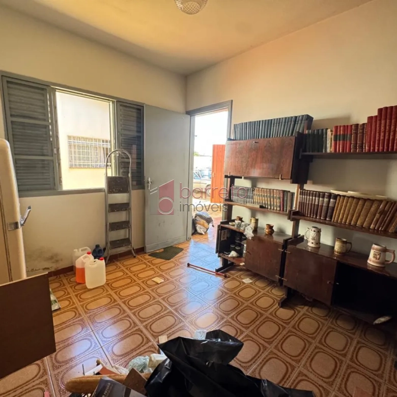 CASA TÉRREA COM EDÍCULA À VENDA NO JARDIM SANTANA EM JUNDIAÍ/SP