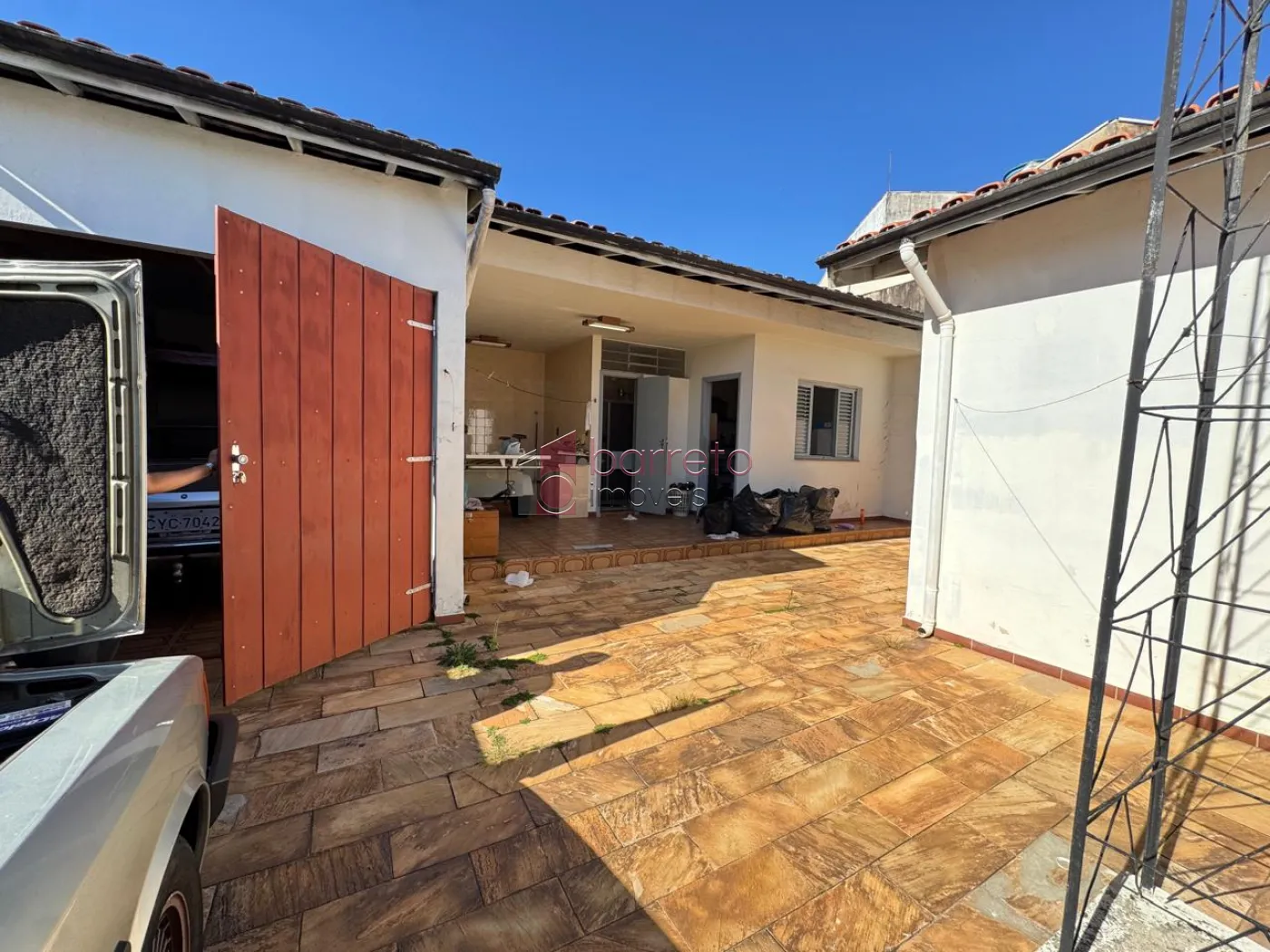 CASA TÉRREA COM EDÍCULA À VENDA NO JARDIM SANTANA EM JUNDIAÍ/SP