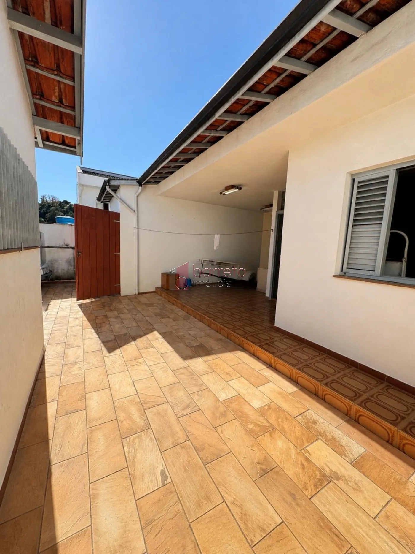 CASA TÉRREA COM EDÍCULA À VENDA NO JARDIM SANTANA EM JUNDIAÍ/SP