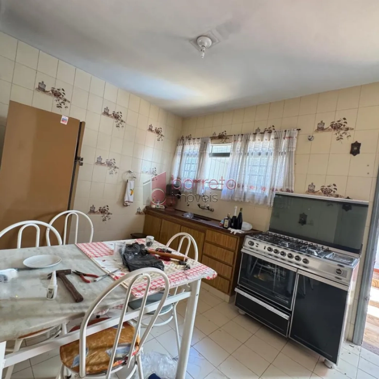 CASA TÉRREA COM EDÍCULA À VENDA NO JARDIM SANTANA EM JUNDIAÍ/SP
