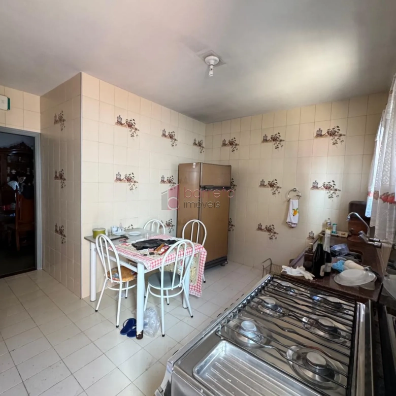 CASA TÉRREA COM EDÍCULA À VENDA NO JARDIM SANTANA EM JUNDIAÍ/SP