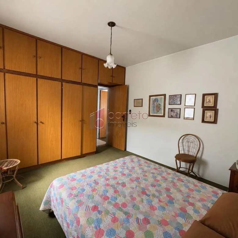 CASA TÉRREA COM EDÍCULA À VENDA NO JARDIM SANTANA EM JUNDIAÍ/SP