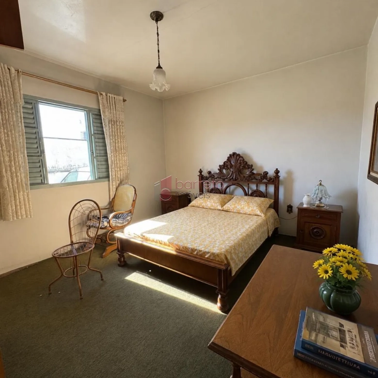 CASA TÉRREA COM EDÍCULA À VENDA NO JARDIM SANTANA EM JUNDIAÍ/SP