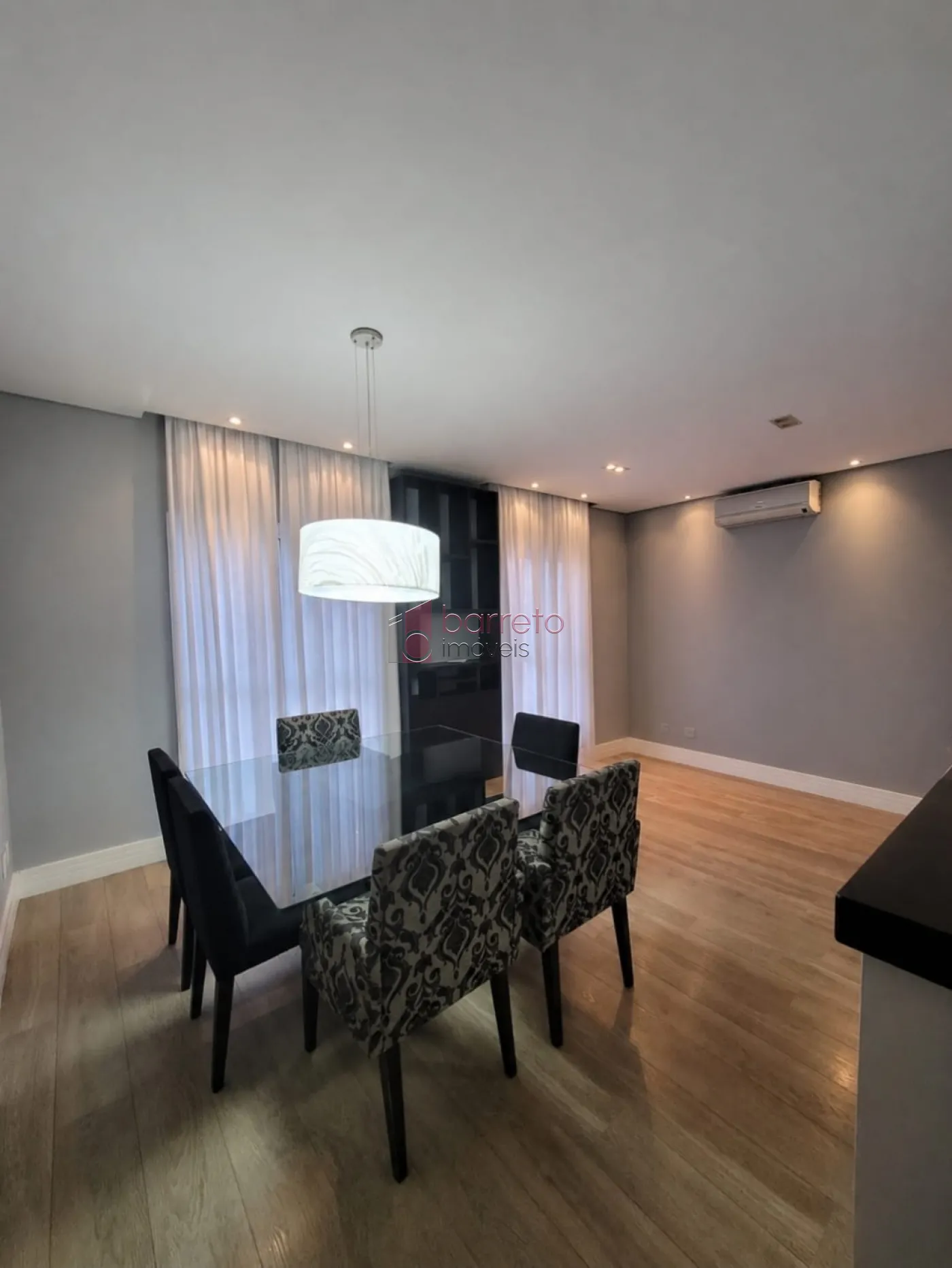 CASA TÉRREA SEMI-MOBILIADA PARA LOCAÇÃO NO CONDOMÍNIO VILAGGIO MEDEIROS – JUNDIAÍ/SP
