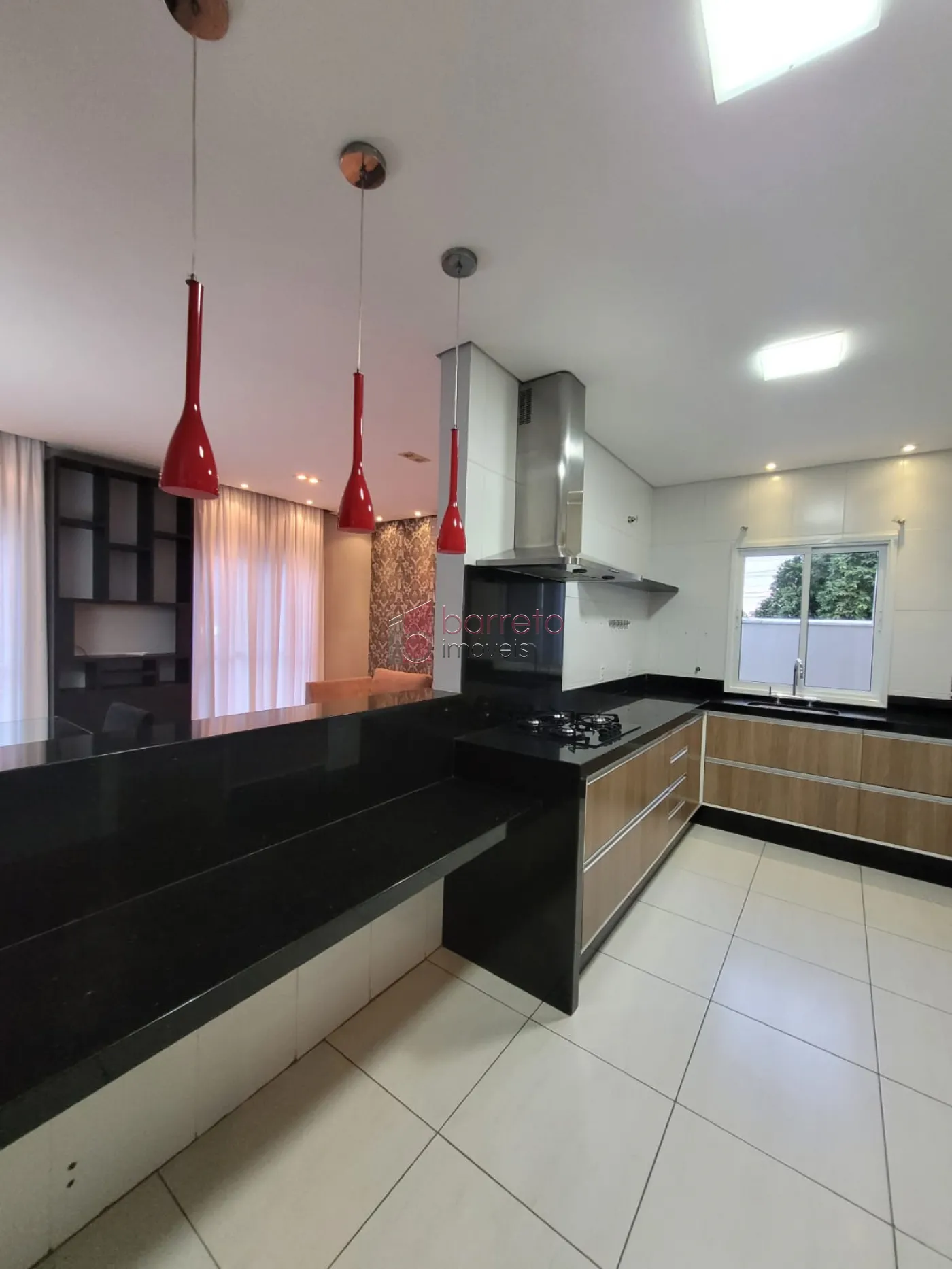 CASA TÉRREA SEMI-MOBILIADA PARA LOCAÇÃO NO CONDOMÍNIO VILAGGIO MEDEIROS – JUNDIAÍ/SP