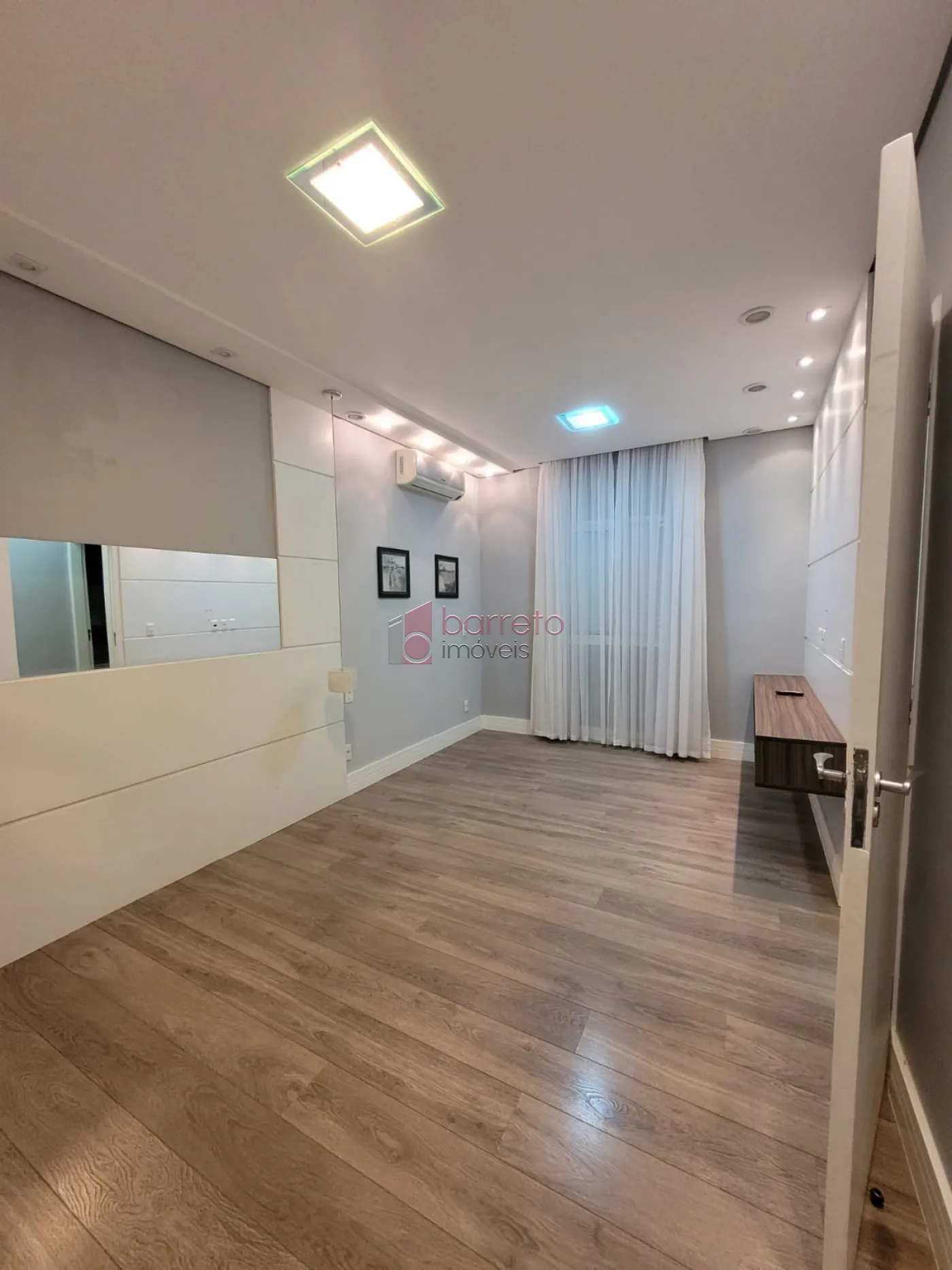 CASA TÉRREA SEMI-MOBILIADA PARA LOCAÇÃO NO CONDOMÍNIO VILAGGIO MEDEIROS – JUNDIAÍ/SP