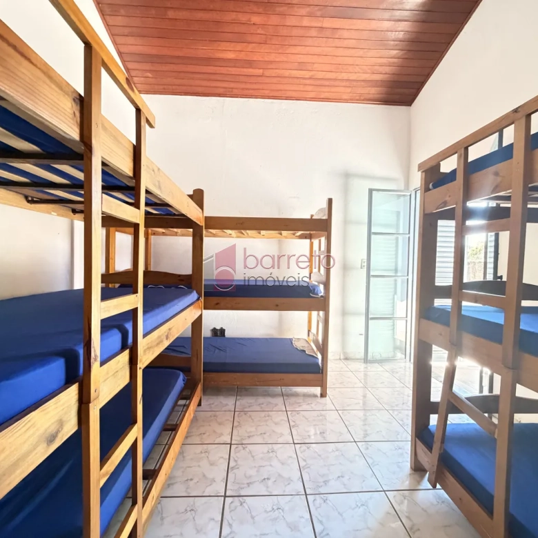 CHÁCARA À VENDA – 03 QUARTOS – VALE DOS CEBRANTES – JUNDIAÍ/SP