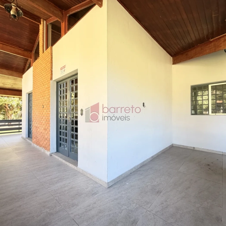 CHÁCARA À VENDA – 03 QUARTOS – VALE DOS CEBRANTES – JUNDIAÍ/SP