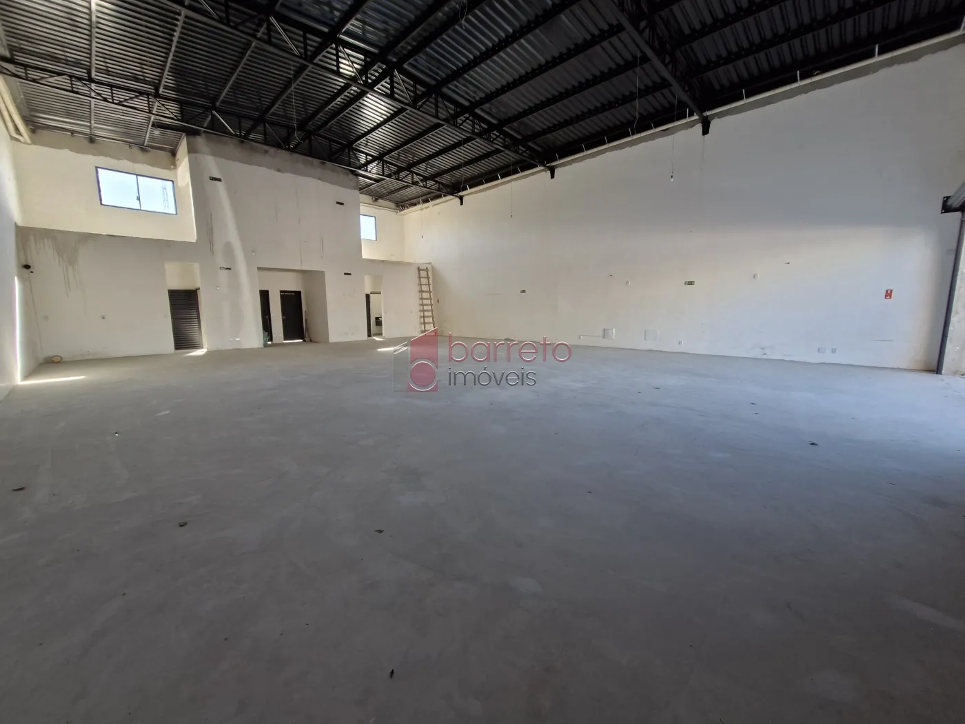 GALPÃO COMERCIAL PARA LOCAÇÃO NO BAIRRO VIANELO – JUNDIAÍ/SP