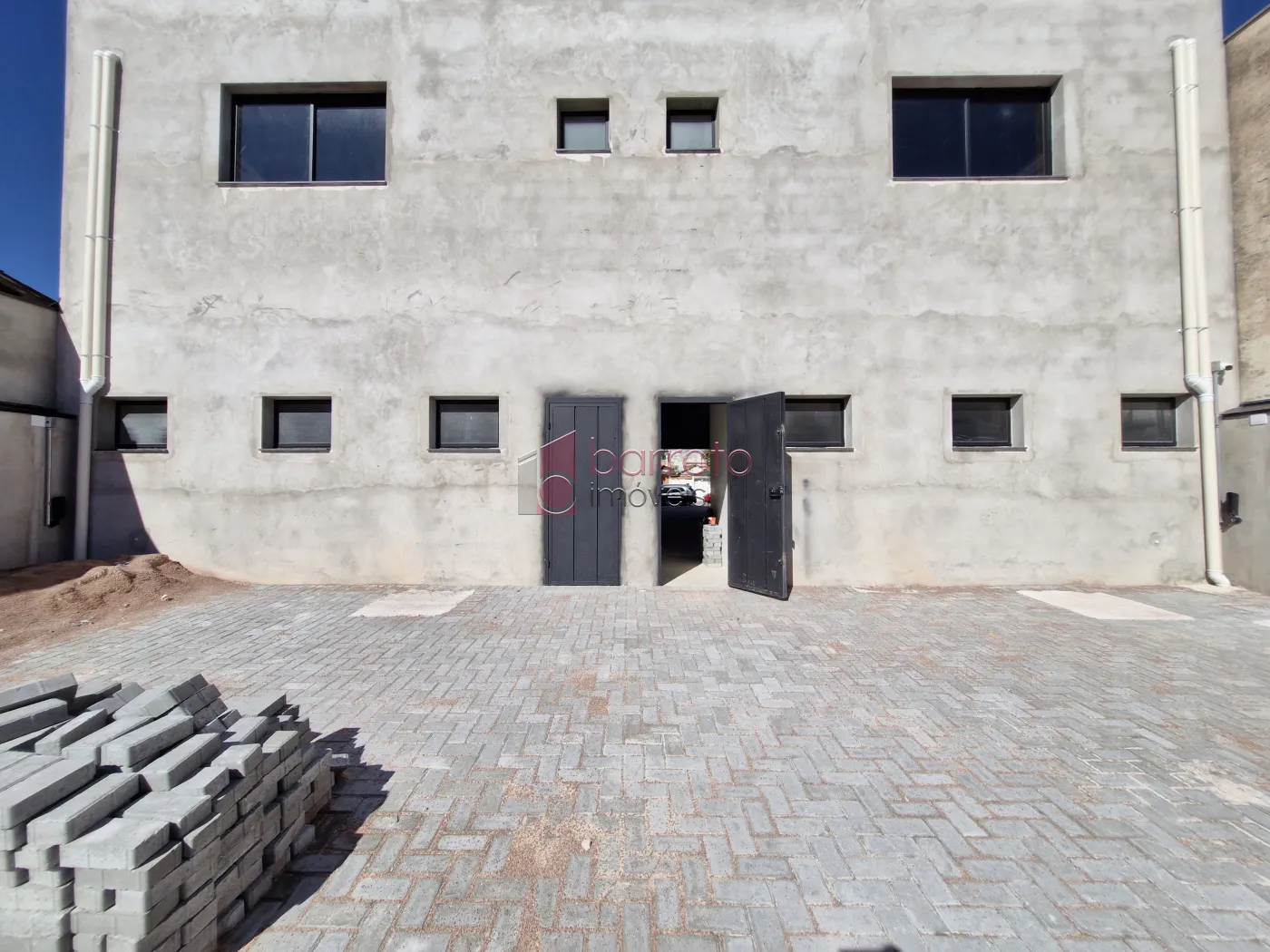 GALPÃO COMERCIAL PARA LOCAÇÃO NO BAIRRO VIANELO – JUNDIAÍ/SP