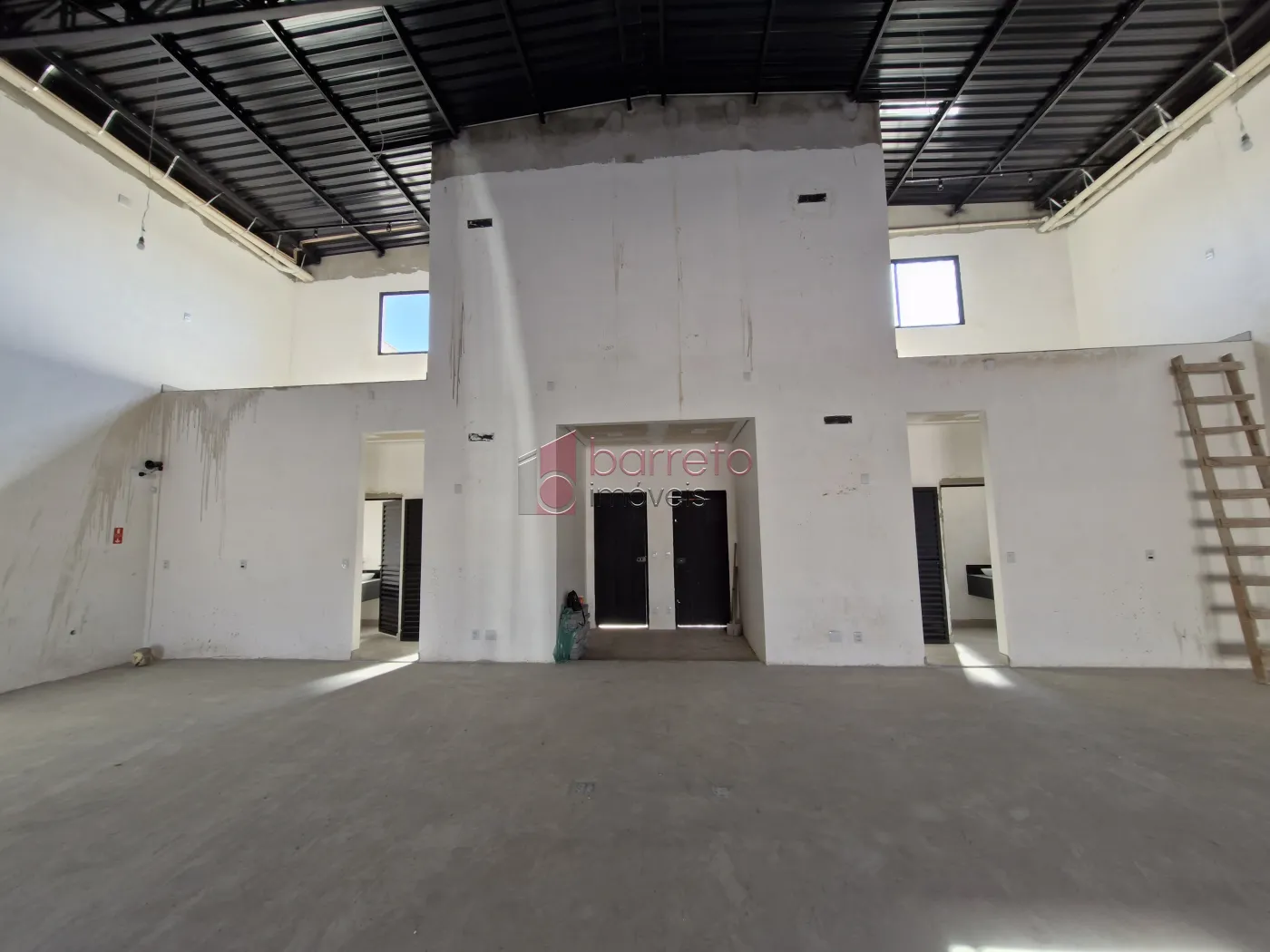 GALPÃO COMERCIAL PARA LOCAÇÃO NO BAIRRO VIANELO – JUNDIAÍ/SP