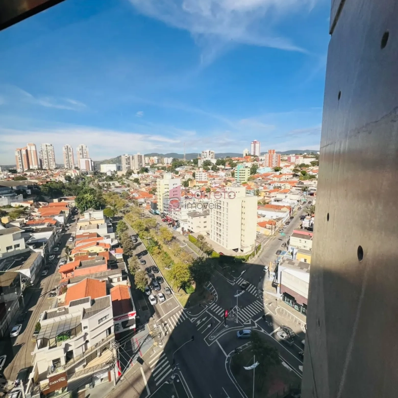 SALA COMERCIAL MOBILIADA PARA LOCAÇÃO NO CONDOMÍNIO NINO PLAZA – JUNDIAÍ/SP