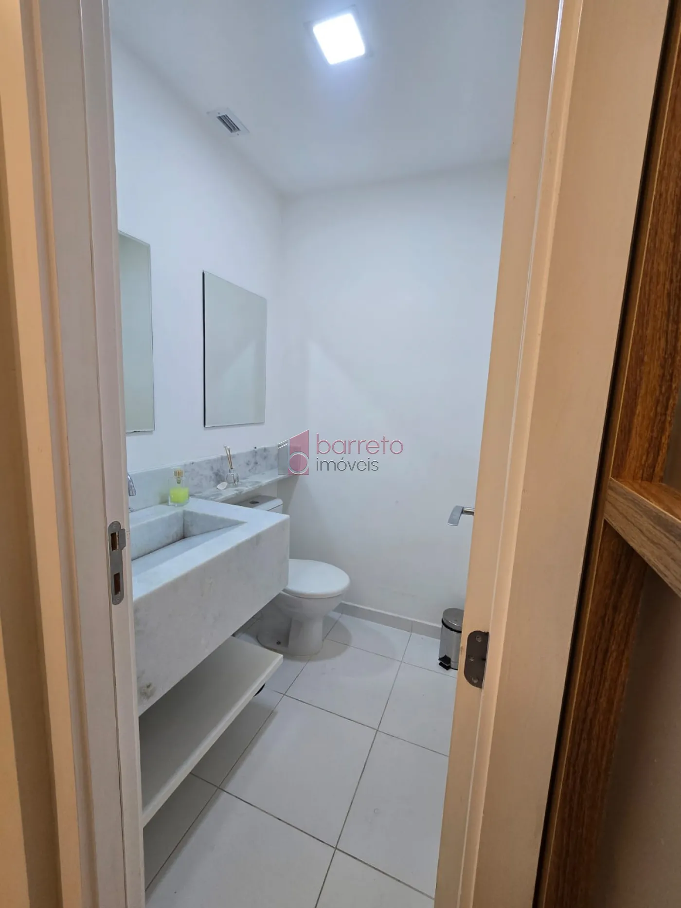 SALA COMERCIAL PARA LOCAÇÃO E VENDA NO EDIFÍCIO NO GOLDEN OFFICE – JUNDIAÍ/SP