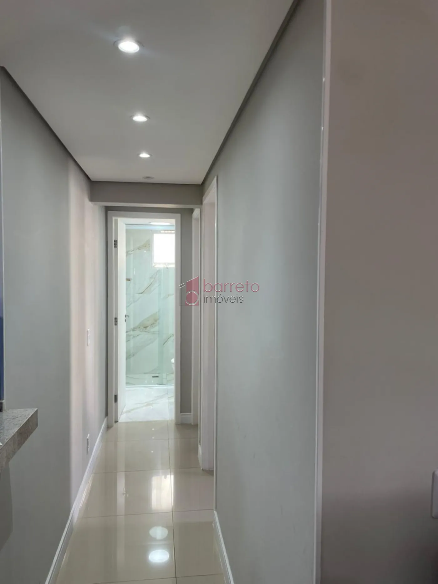 APARTAMENTO À VENDA PORTEIRA FECHADA NO CONDOMÍNIO RESERVA MONT SERRAT EM ITUPEVA/SP
