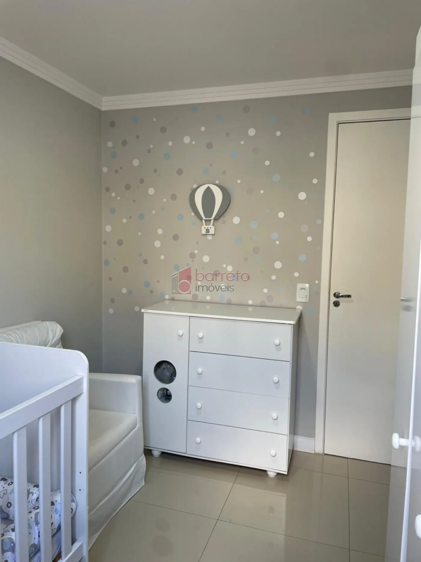 APARTAMENTO À VENDA PORTEIRA FECHADA NO CONDOMÍNIO RESERVA MONT SERRAT EM ITUPEVA/SP