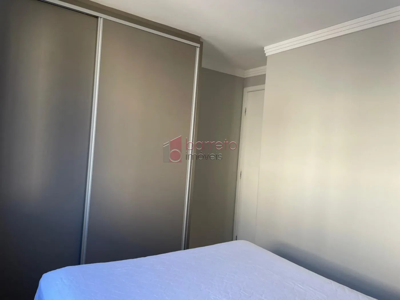 APARTAMENTO À VENDA PORTEIRA FECHADA NO CONDOMÍNIO RESERVA MONT SERRAT EM ITUPEVA/SP