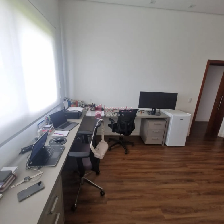 CASA À VENDA NO CONDOMÍNIO SERRA AZUL – ITUPEVA/SP