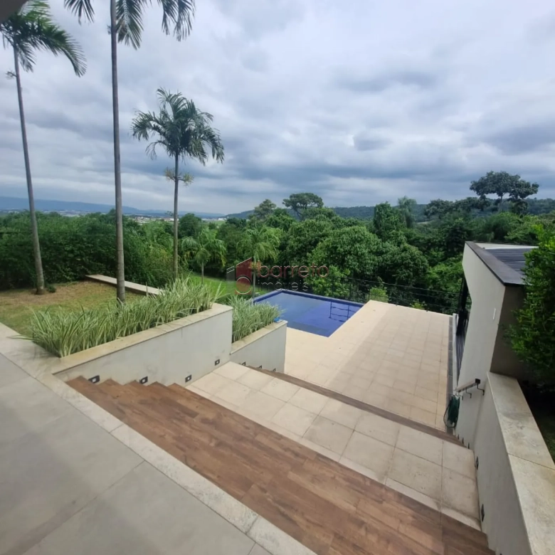 CASA À VENDA NO CONDOMÍNIO SERRA AZUL – ITUPEVA/SP