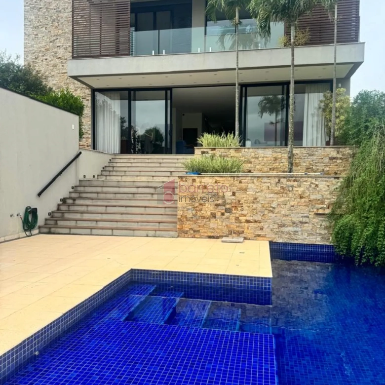 CASA À VENDA NO CONDOMÍNIO SERRA AZUL – ITUPEVA/SP