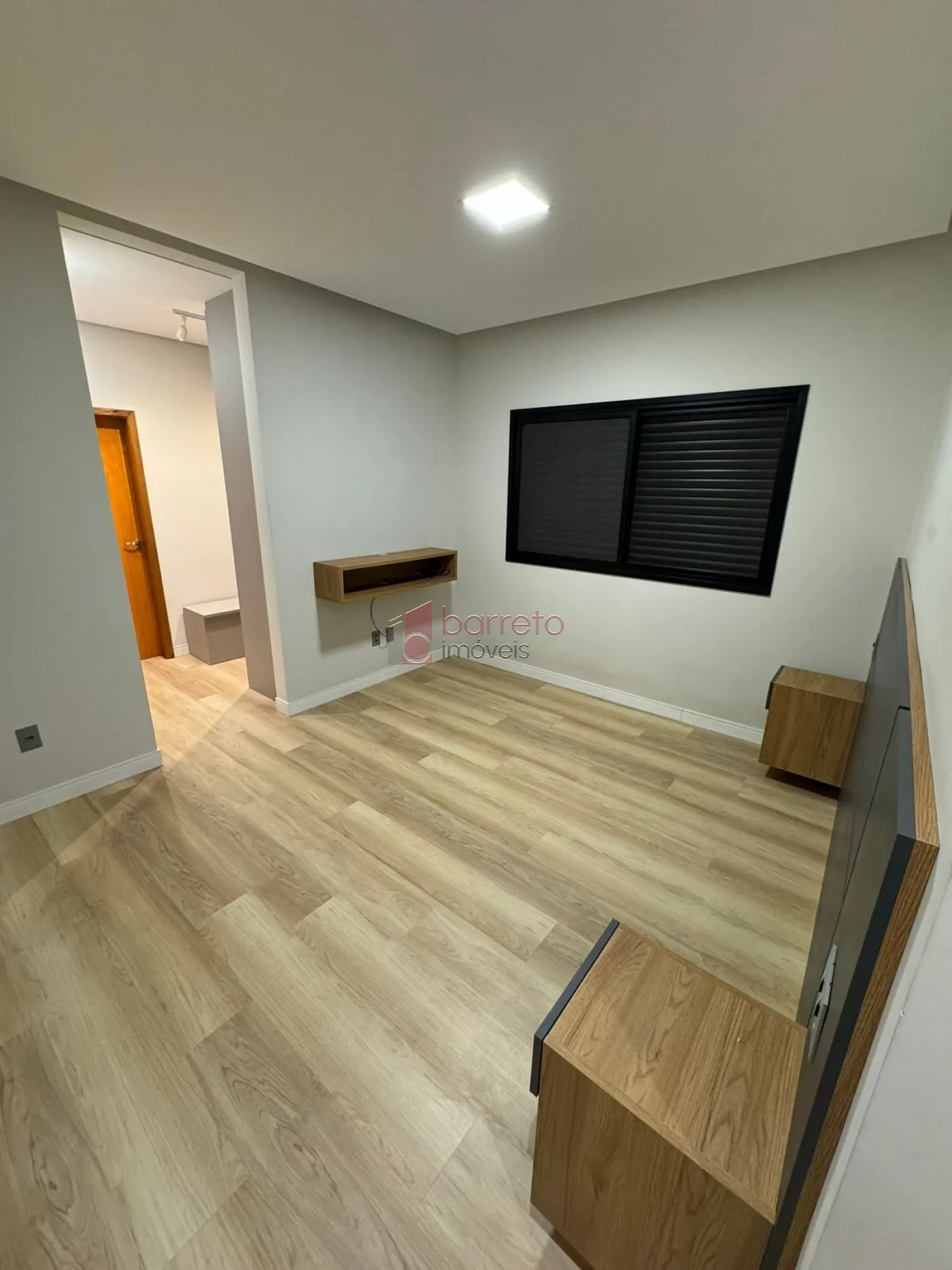 CASA À VENDA NO CONDOMÍNIO PHYTUS – CABREÚVA/SP