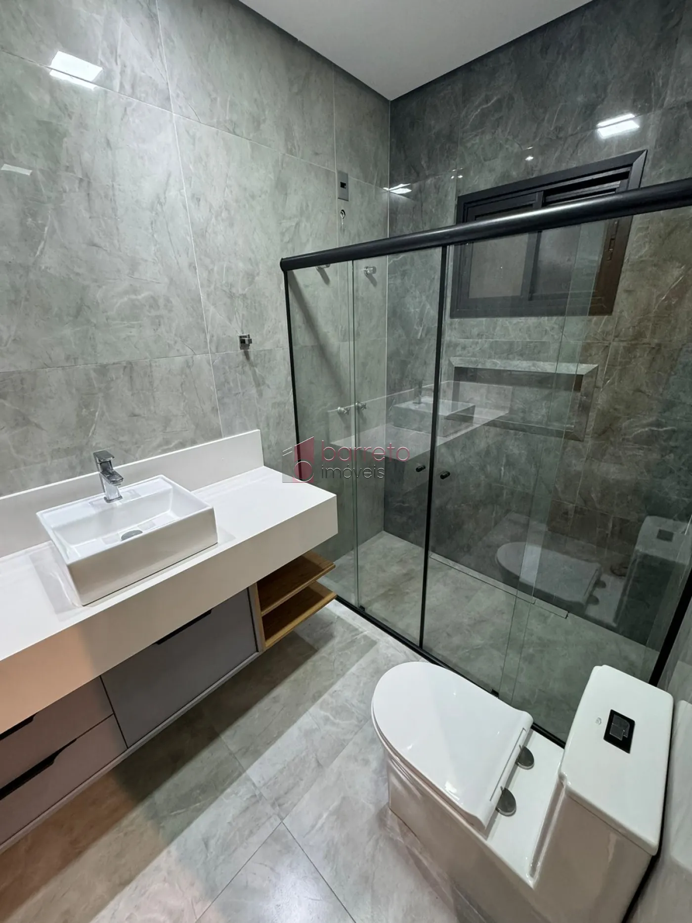 CASA À VENDA NO CONDOMÍNIO PHYTUS – CABREÚVA/SP