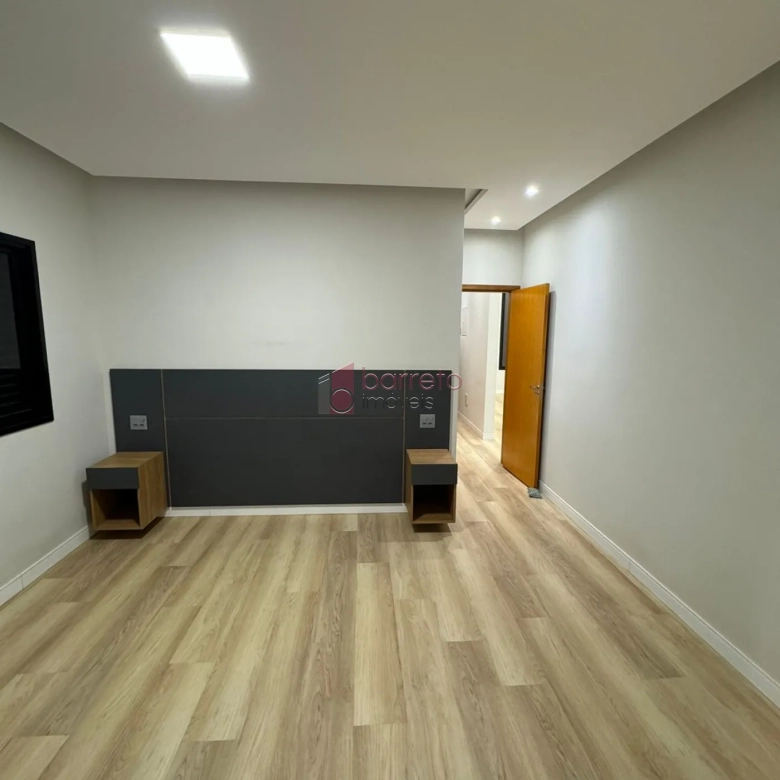 CASA À VENDA NO CONDOMÍNIO PHYTUS – CABREÚVA/SP
