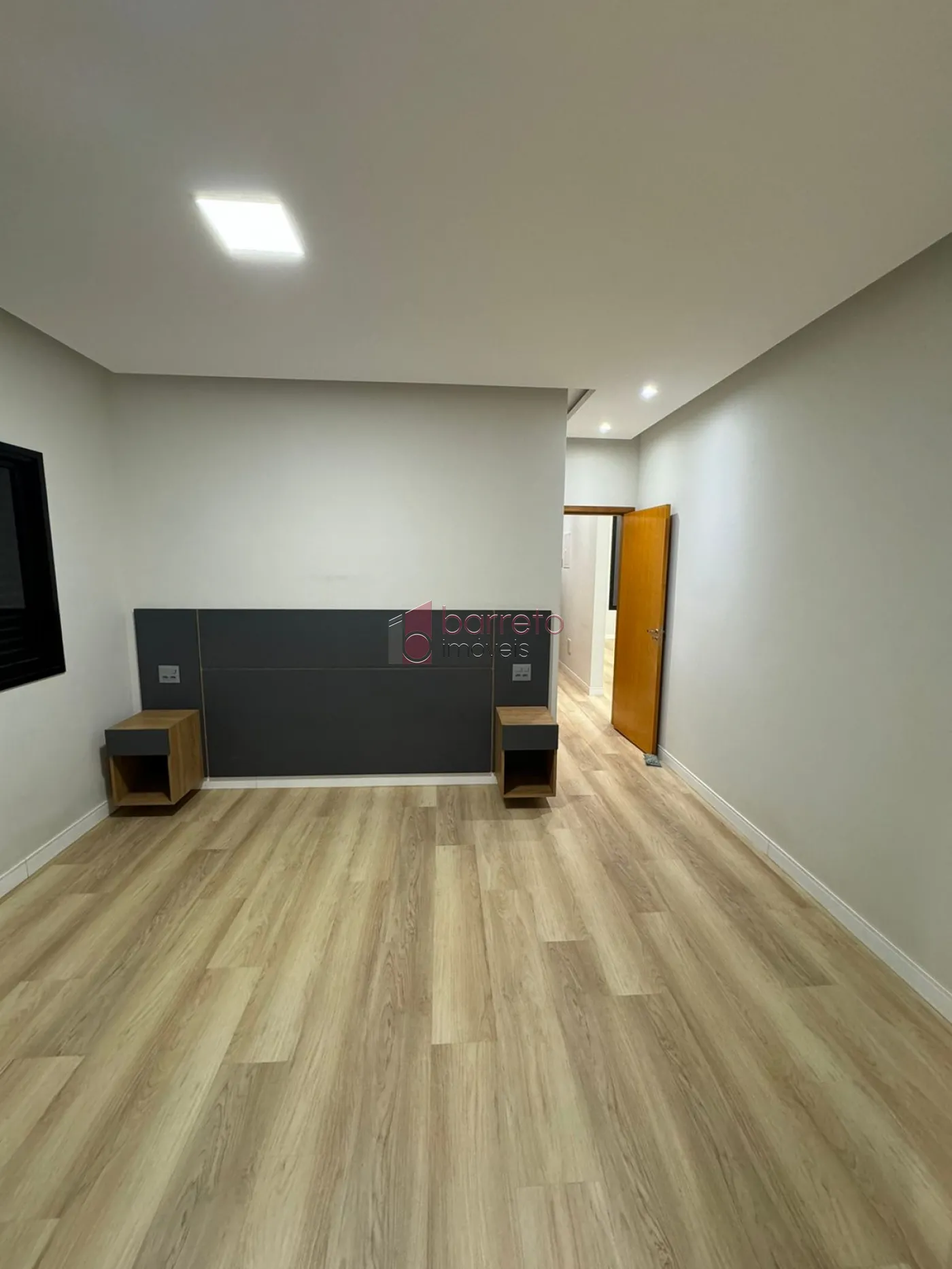 CASA À VENDA NO CONDOMÍNIO PHYTUS – CABREÚVA/SP