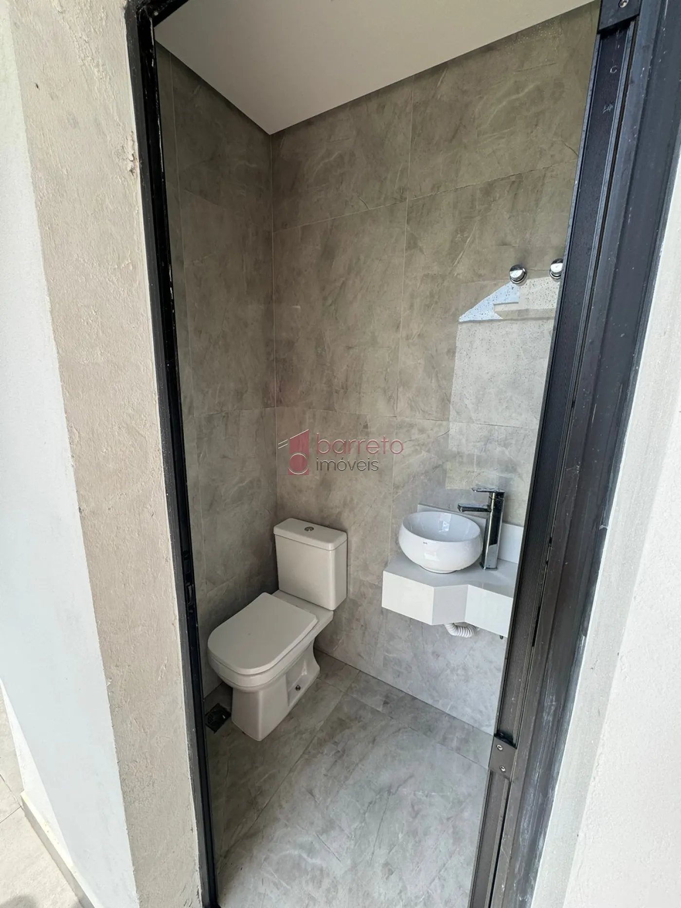 CASA À VENDA NO CONDOMÍNIO PHYTUS – CABREÚVA/SP