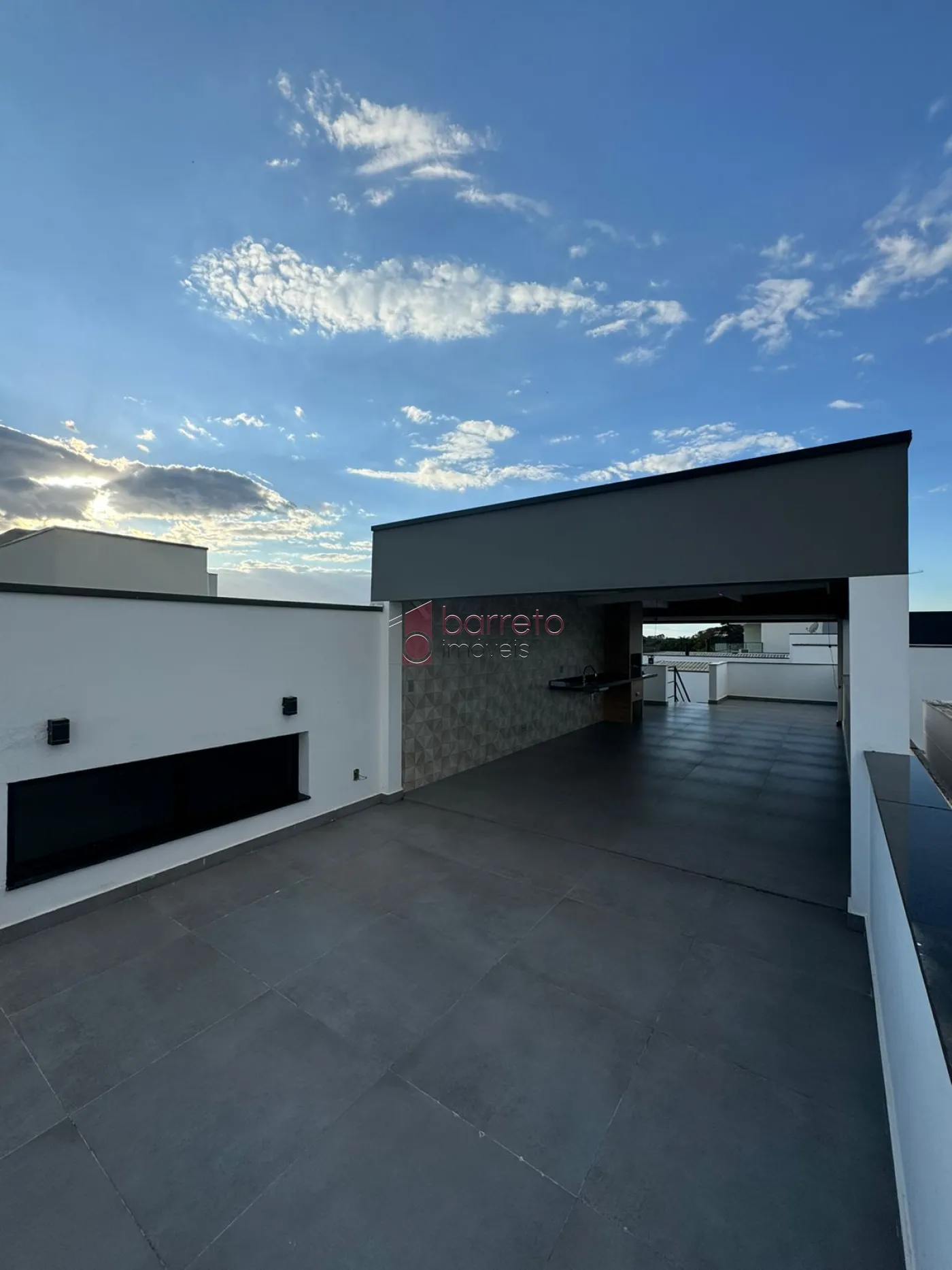 CASA À VENDA NO CONDOMÍNIO PHYTUS – CABREÚVA/SP