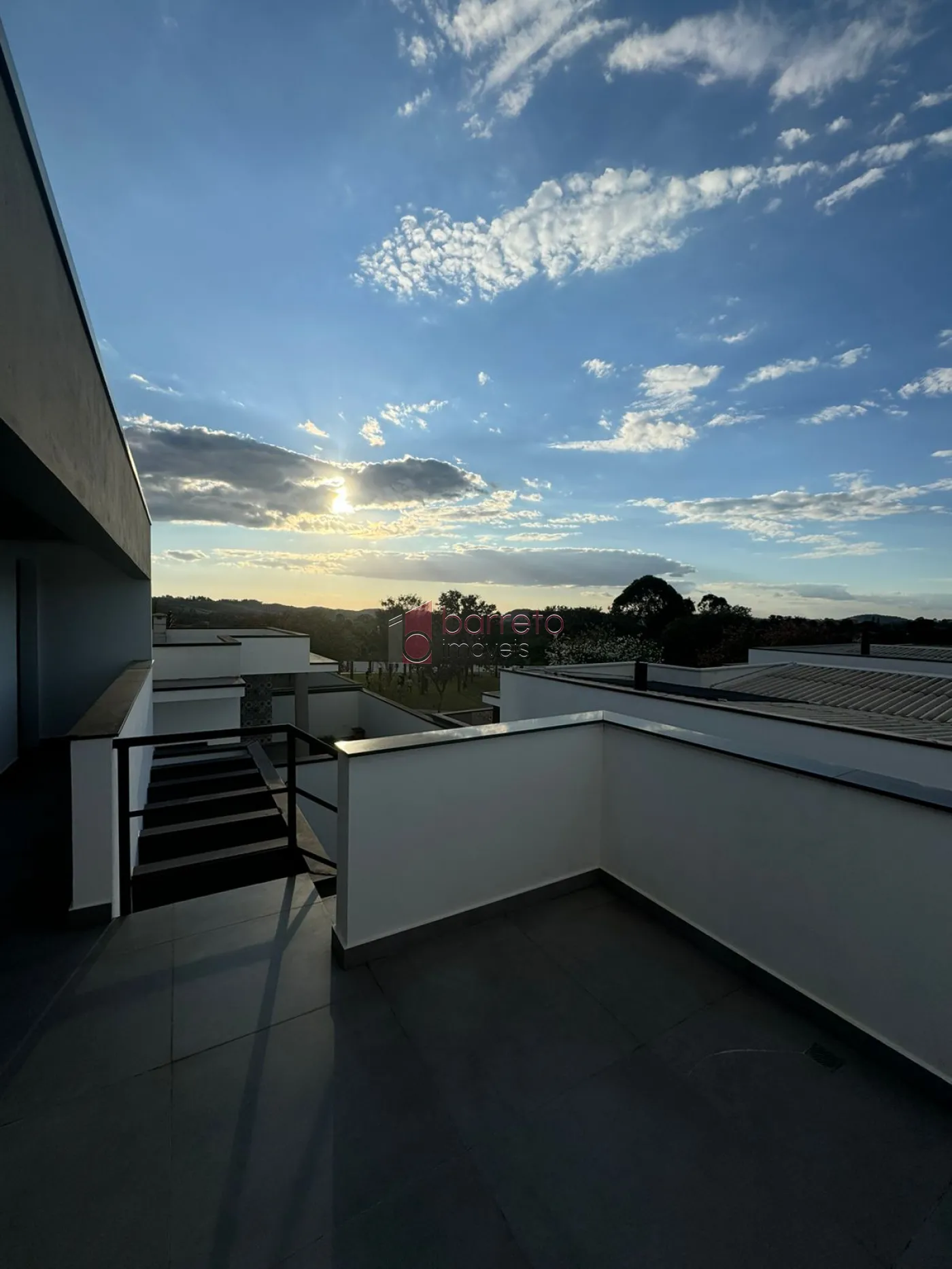 CASA À VENDA NO CONDOMÍNIO PHYTUS – CABREÚVA/SP